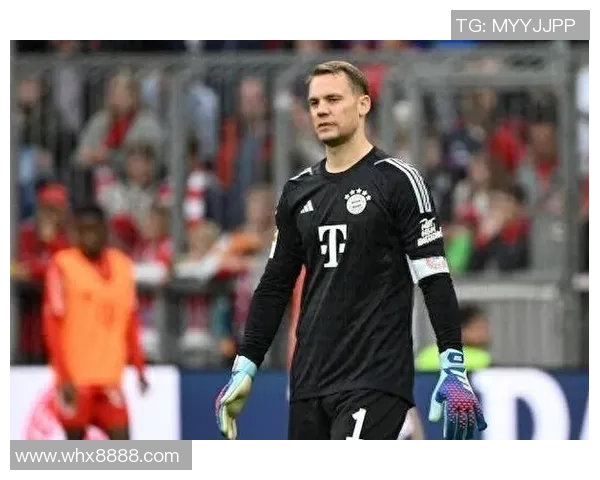 诺伊尔亲临球迷俱乐部分享温馨时刻彰显拜仁独特魅力